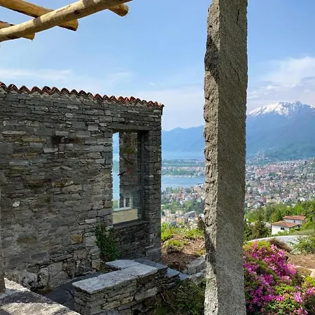 Vakantiehuis Traumhaftes Tessiner Haus Mit Weitblick By Interhome Tenero-Contra